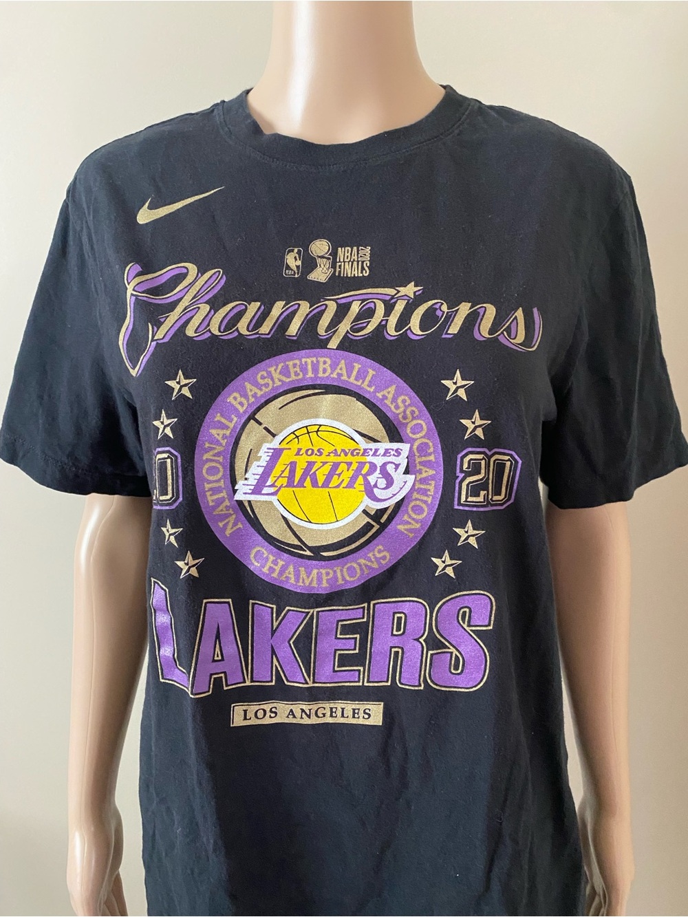 Nike 2020 Los Angeles Lakers Championship black Tshirt, men’s small